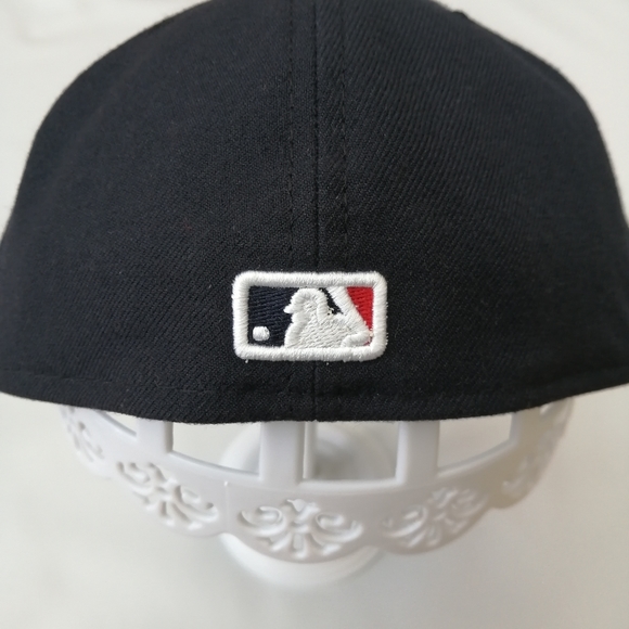 Atlanta Braves Y2K New Era Hat 7 1/4 - Picture 7 of 11